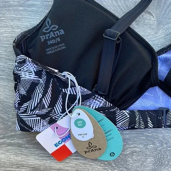 PrAna Marina Top (D-Cup) & Chambra Bottoms, black springtime - Picture 12 of 15